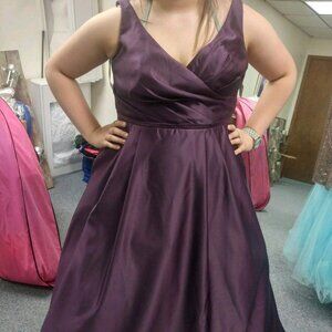 David's Bridal Bridesmaid/Prom Dress size 16